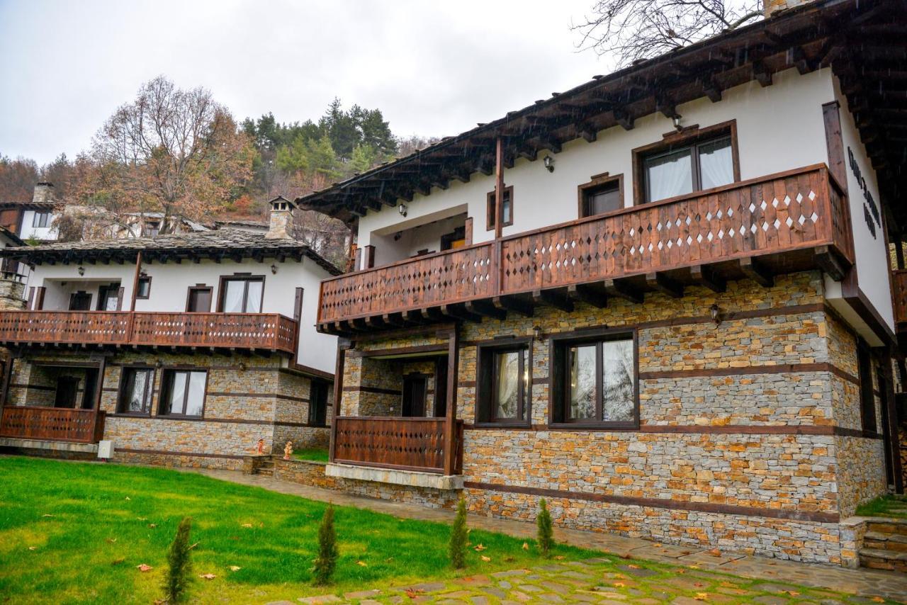 Къщи За Гости Неси Leshten Exterior foto
