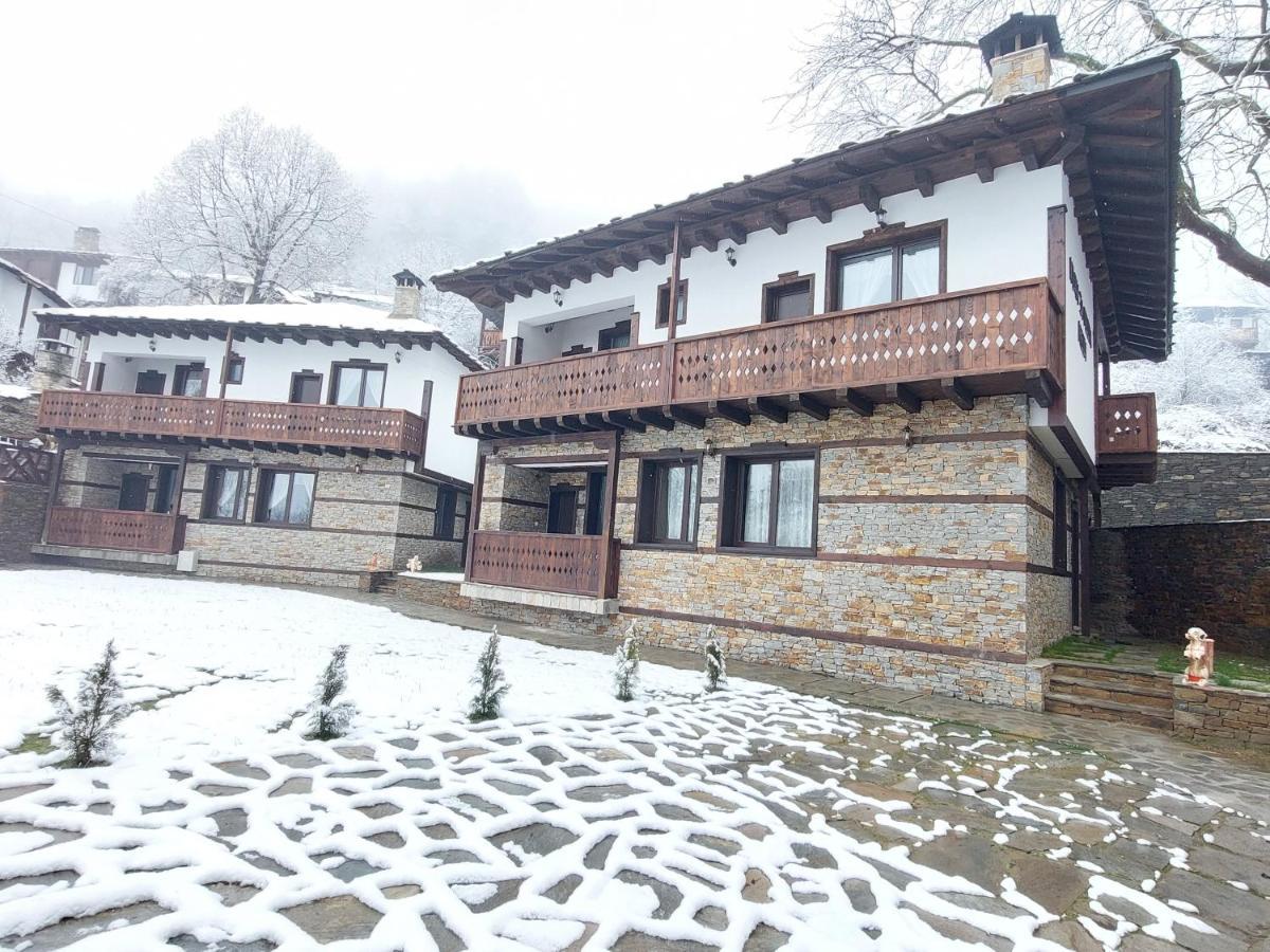 Къщи За Гости Неси Leshten Exterior foto