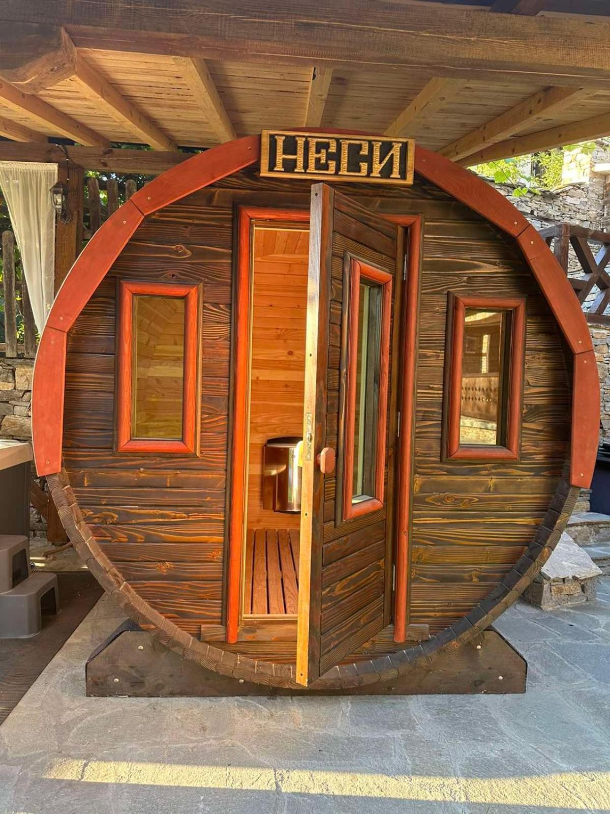 Къщи За Гости Неси Leshten Exterior foto